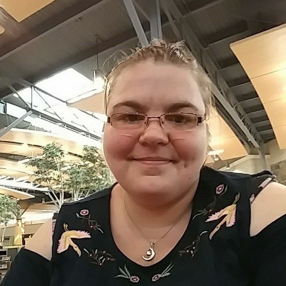 Meet your Posher, Stacy